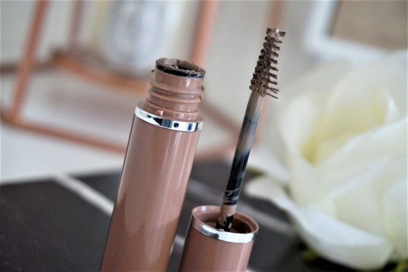 Buy Givenchy Mr Brow Filler Mascara - 02 Blonde online in Pakistan. 100% Authentic produc at Glamivo.pk. Fast shipping with cash on delivery