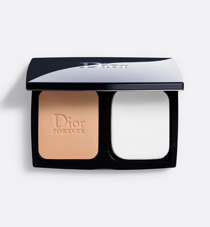 Buy Dior Skin Forever Extreme Control Perfect Matt Powder Makeup - 011 online in Pakistan. 100% Authentic produc at Glamivo.pk. Fast shipping with cash on delivery