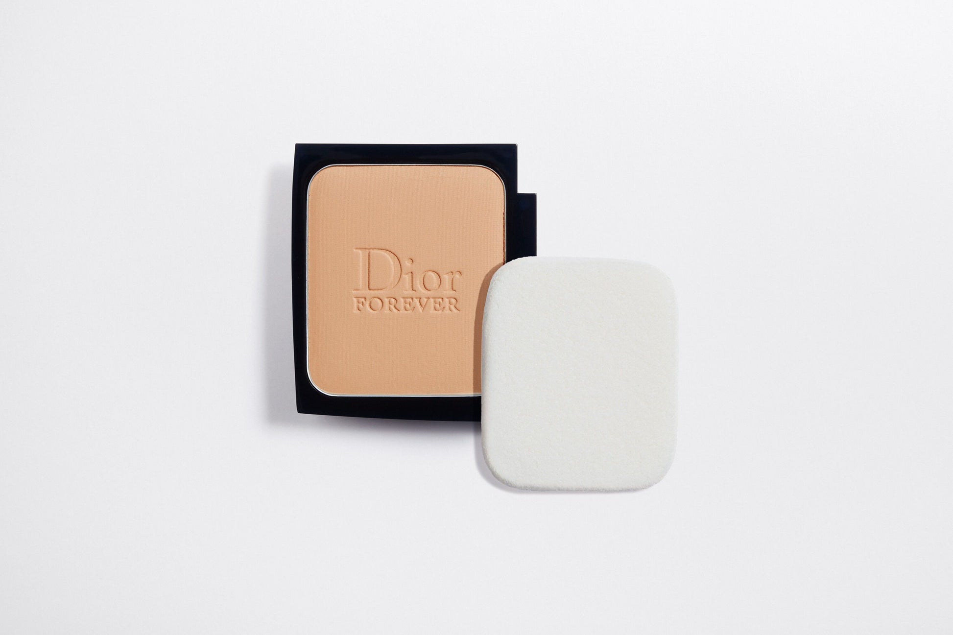 Buy Dior Skin Forever Extreme Control Perfect Matt Powder Makeup - 011 online in Pakistan. 100% Authentic produc at Glamivo.pk. Fast shipping with cash on delivery